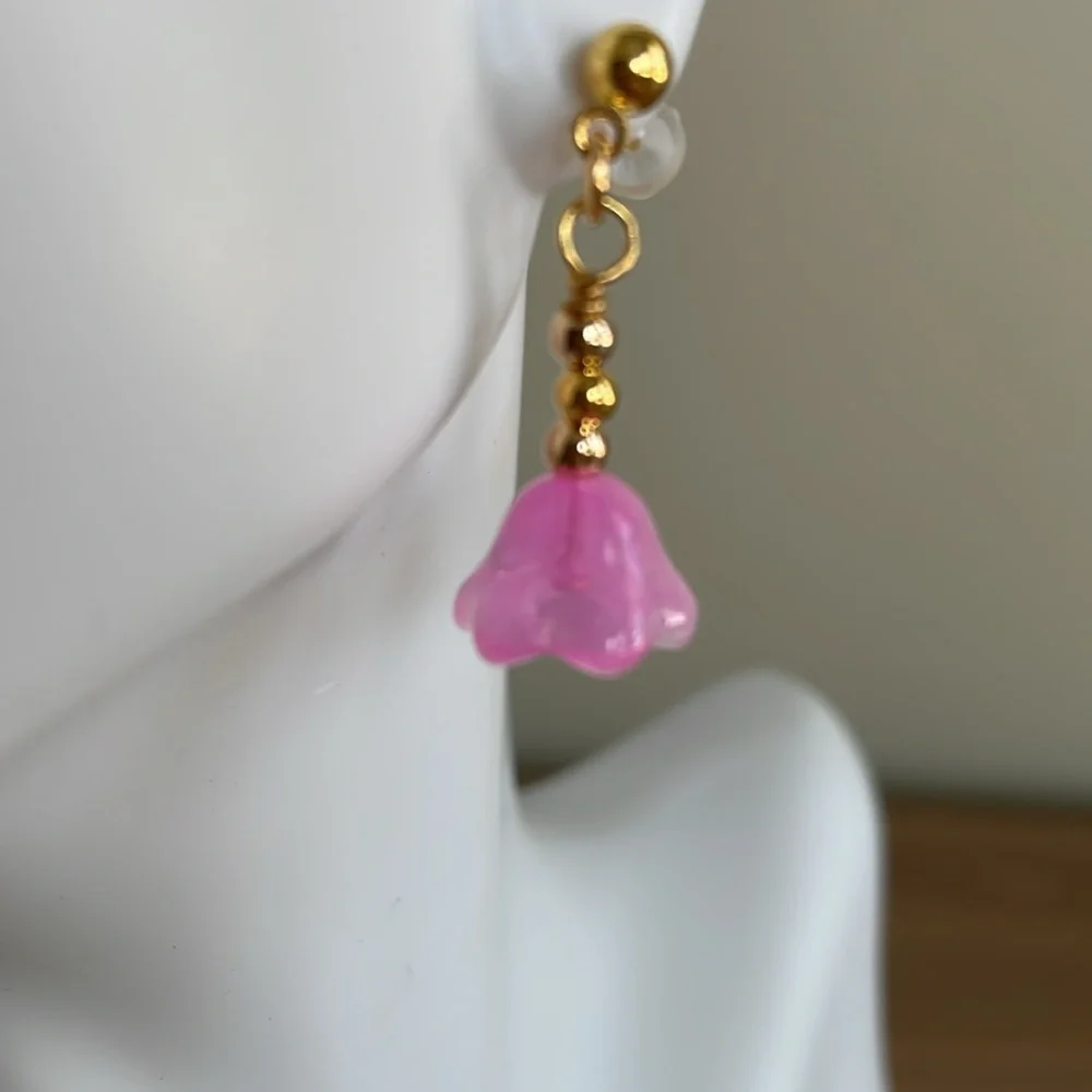 HAND CRAFTED DAINTY PINK FLOWER DROP PIERCED EARRINGS Pink Gold